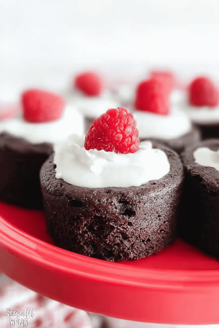 Mini Chocolate Cakes 13.png
