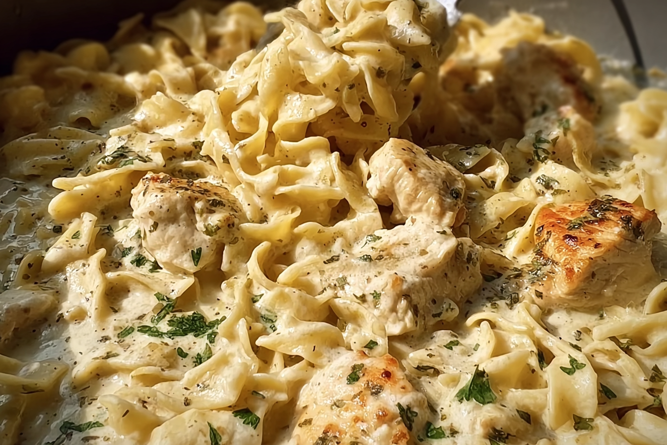 Creamy Chicken Garlic Parmesan Pasta
